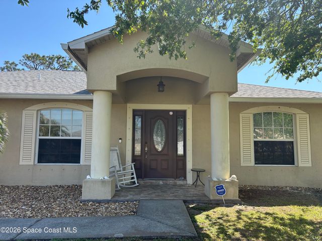 129 Bayamo Avenue NE, Palm Bay, FL 32907