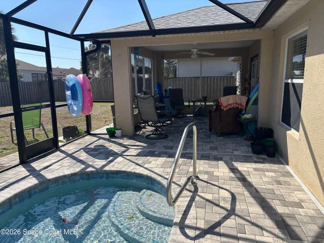 129 Bayamo Avenue NE, Palm Bay, FL 32907
