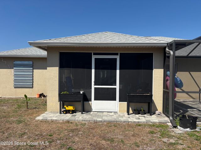 129 Bayamo Avenue NE, Palm Bay, FL 32907