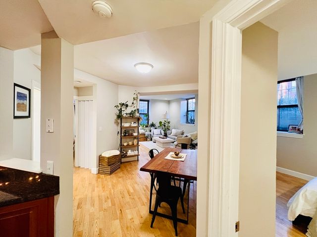 150 Appleton St 1E, Boston, MA 02116