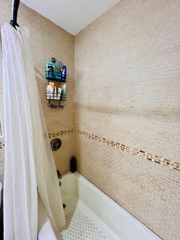 150 Appleton St 1E, Boston, MA 02116