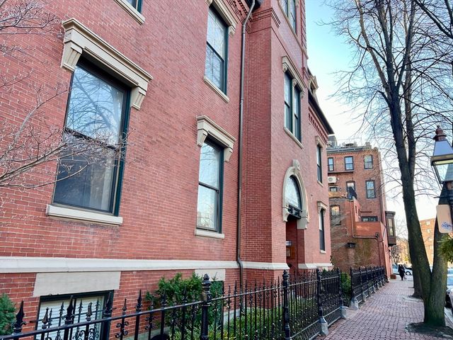 150 Appleton St 1E, Boston, MA 02116
