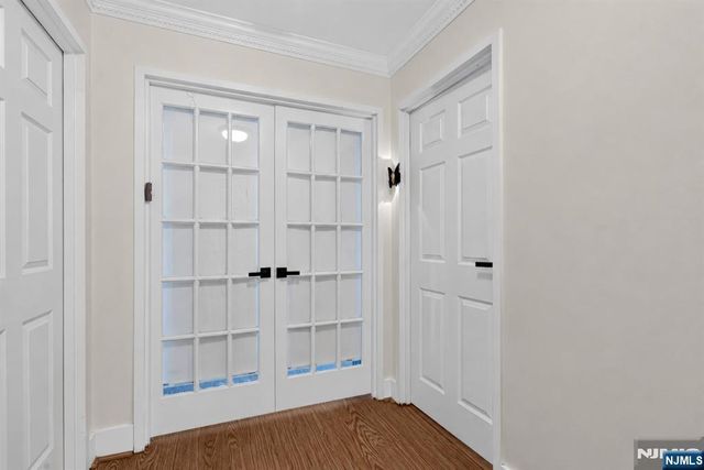 1020 Harmon Cove Tower 1020, Secaucus, NJ 07094