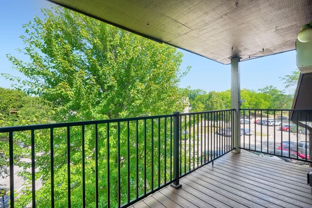 4201 Lakeside Avenue N 302, Brooklyn Center, MN 55429