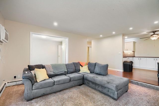 4201 Lakeside Avenue N 302, Brooklyn Center, MN 55429