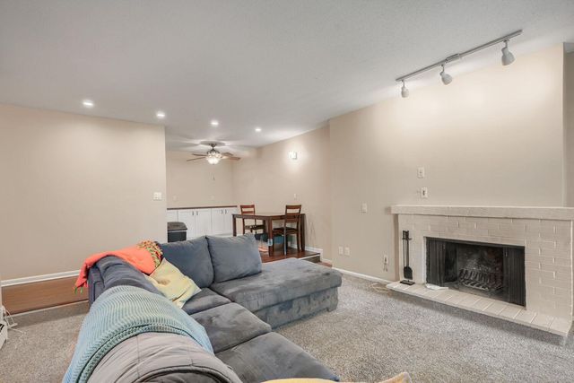 4201 Lakeside Avenue N 302, Brooklyn Center, MN 55429