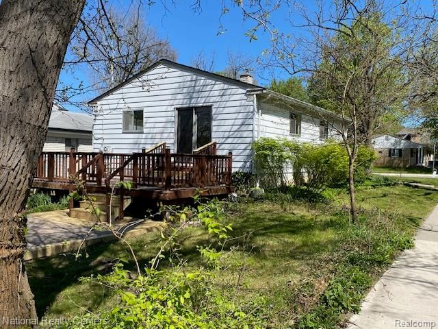 903 Roselawn Drive, Rochester, MI 48307