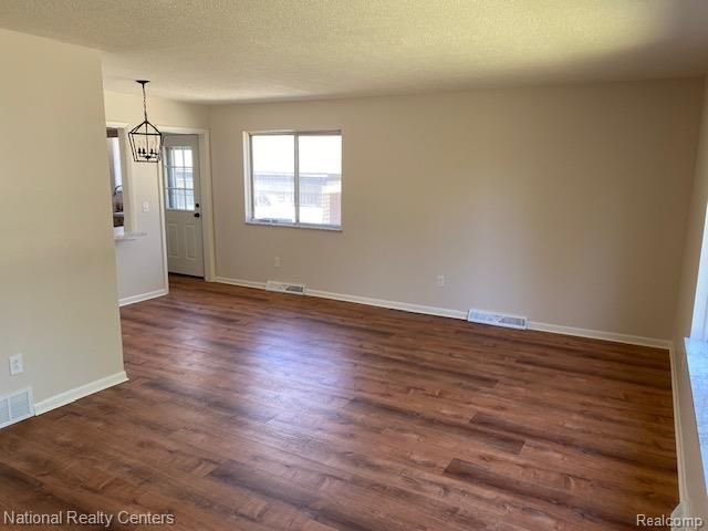 903 Roselawn Drive, Rochester, MI 48307