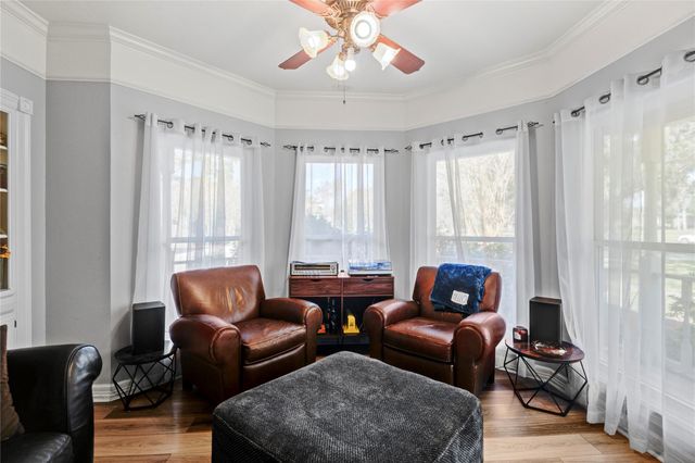 203 Teakwood Street, Lake Jackson, TX 77566