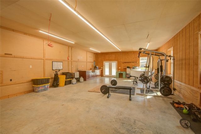 203 Teakwood Street, Lake Jackson, TX 77566