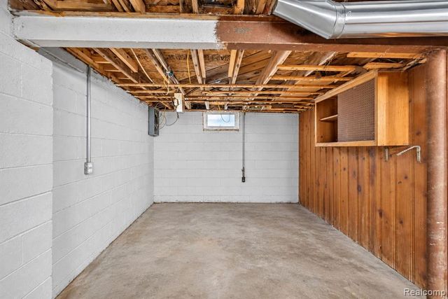 19004 Patton Street, Detroit, MI 48219