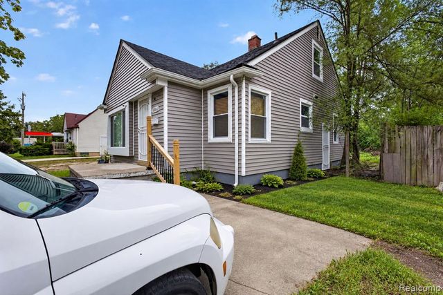 19004 Patton Street, Detroit, MI 48219
