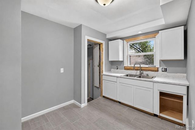 19004 Patton Street, Detroit, MI 48219