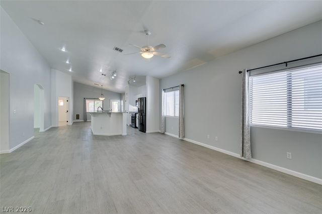 8111 Desert Cloud Avenue, Las Vegas, NV 89131