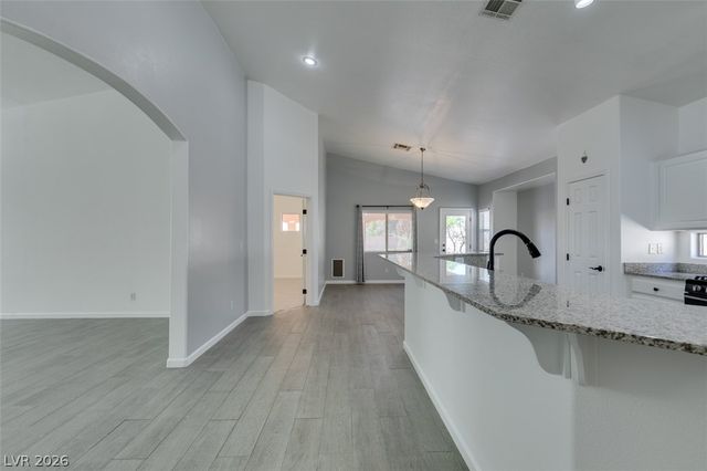 8111 Desert Cloud Avenue, Las Vegas, NV 89131