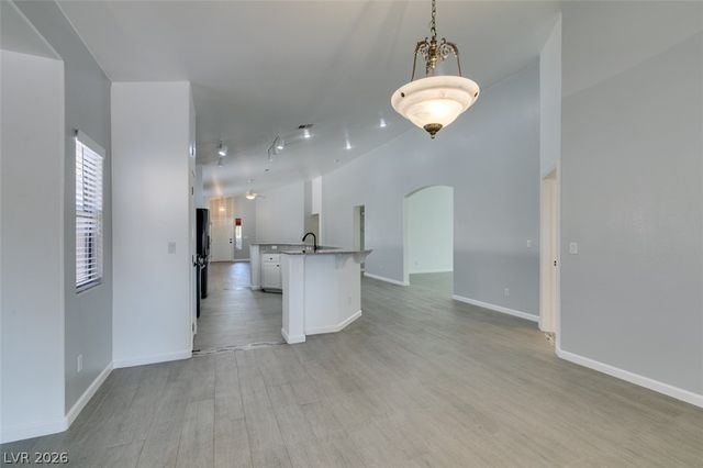 8111 Desert Cloud Avenue, Las Vegas, NV 89131