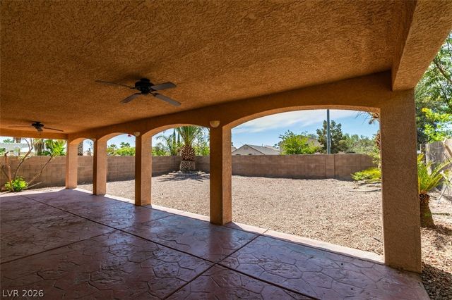 8111 Desert Cloud Avenue, Las Vegas, NV 89131