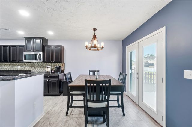 7101 Bluestream Drive, Tipp City, OH 45371