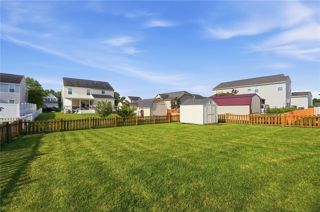 7101 Bluestream Drive, Tipp City, OH 45371