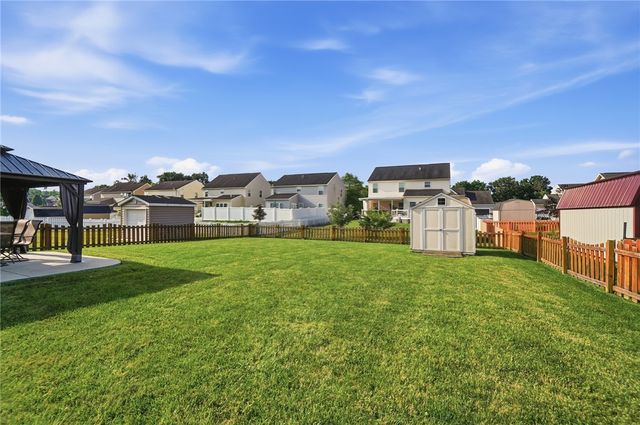 7101 Bluestream Drive, Tipp City, OH 45371