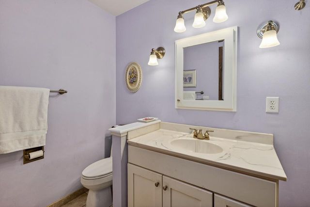 435 North Shore Drive, Belleville, WI 53508