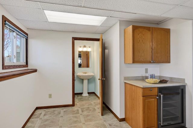 435 North Shore Drive, Belleville, WI 53508