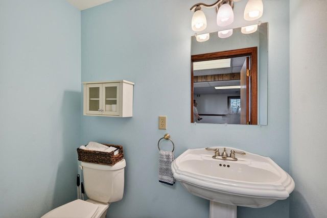 435 North Shore Drive, Belleville, WI 53508
