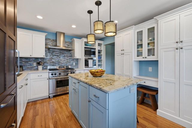435 North Shore Drive, Belleville, WI 53508