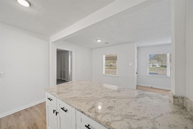 4601 W 43rd Street, Houston, TX 77092