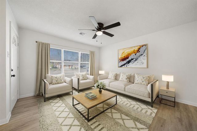 4601 W 43rd Street, Houston, TX 77092