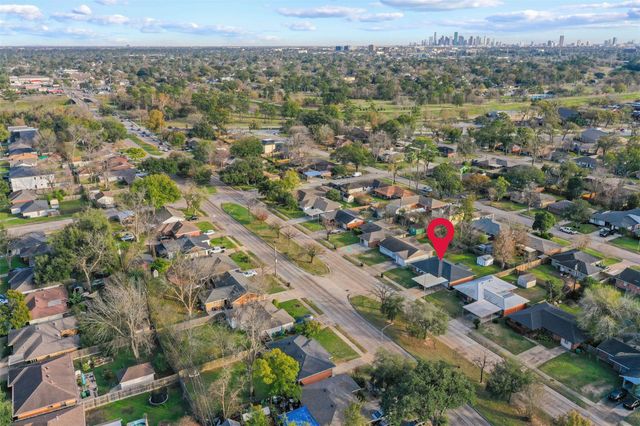 4601 W 43rd Street, Houston, TX 77092