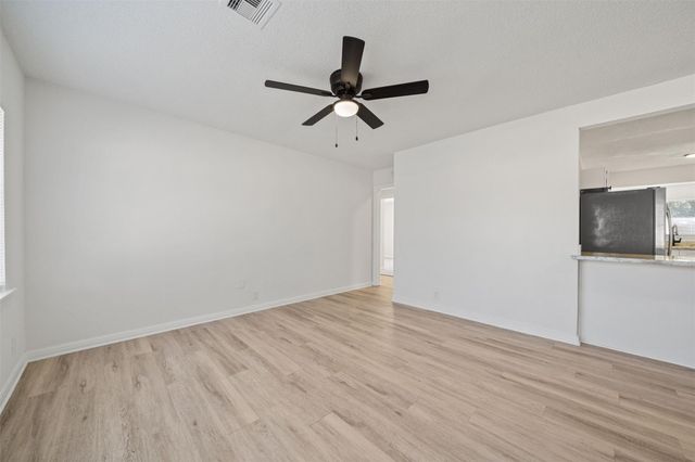 4601 W 43rd Street, Houston, TX 77092