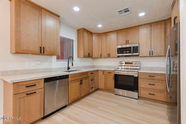 12222 N PARADISE VILLAGE Parkway S 247, Phoenix, AZ 85032