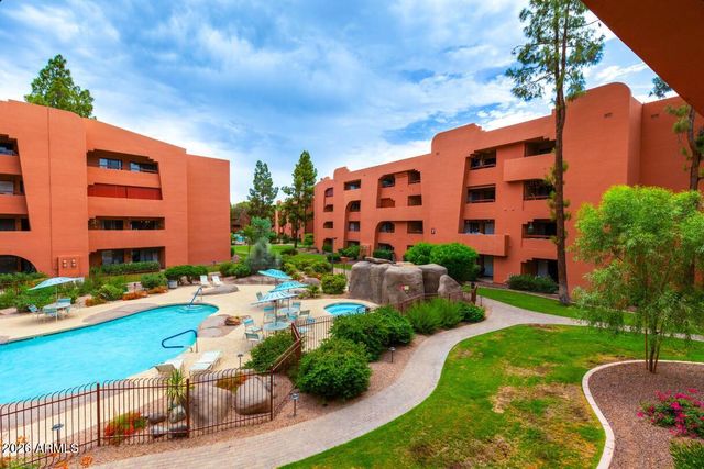 12222 N PARADISE VILLAGE Parkway S 247, Phoenix, AZ 85032