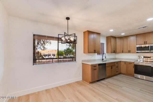 12222 N PARADISE VILLAGE Parkway S 247, Phoenix, AZ 85032