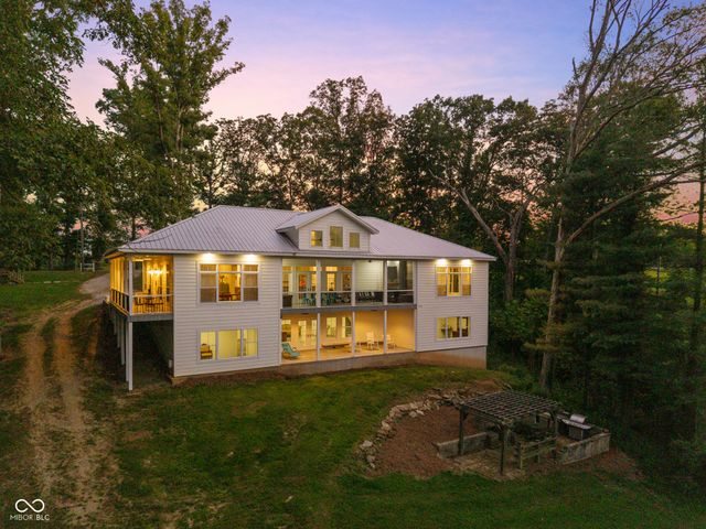 14000 W Lake Road, Seymour, IN 47274
