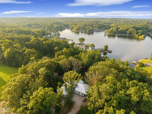 14000 W Lake Road, Seymour, IN 47274