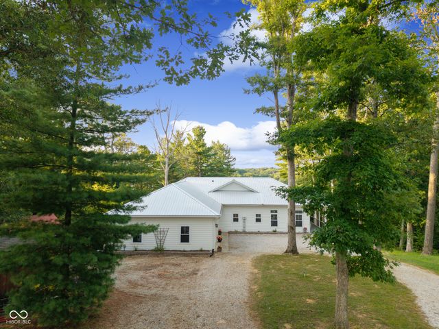 14000 W Lake Road, Seymour, IN 47274