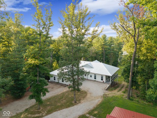 14000 W Lake Road, Seymour, IN 47274