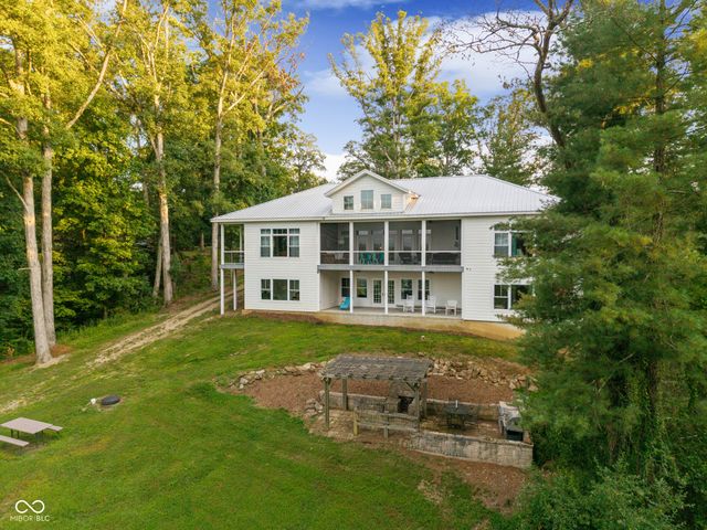 14000 W Lake Road, Seymour, IN 47274