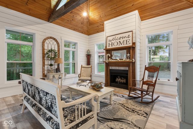 14000 W Lake Road, Seymour, IN 47274