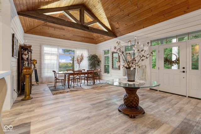 14000 W Lake Road, Seymour, IN 47274