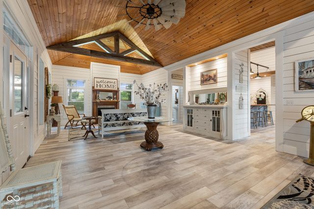 14000 W Lake Road, Seymour, IN 47274
