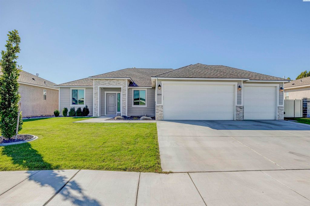 8104 Massey Drive, Pasco, WA 99301