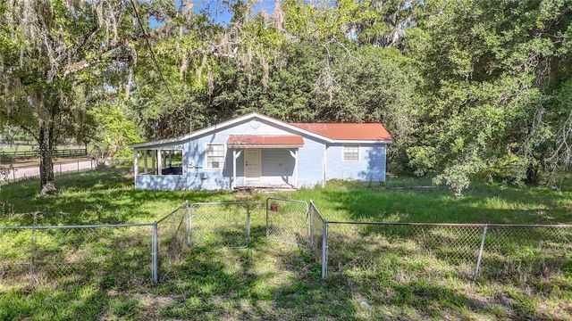 1007 HAWTHORN STREET, Zephyrhills, FL 33540