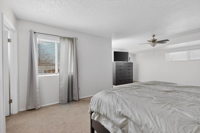 202 Pecos Loop SE, Rio Rancho, NM 87124