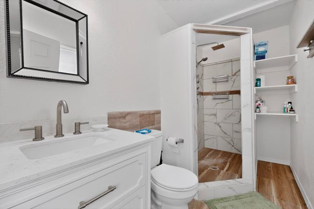 202 Pecos Loop SE, Rio Rancho, NM 87124