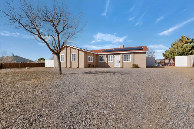 202 Pecos Loop SE, Rio Rancho, NM 87124