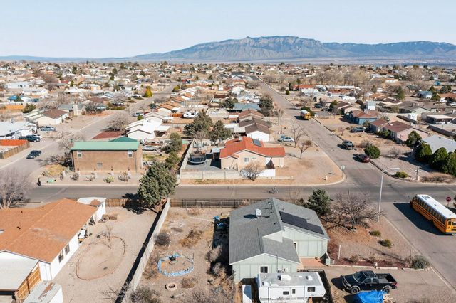 202 Pecos Loop SE, Rio Rancho, NM 87124