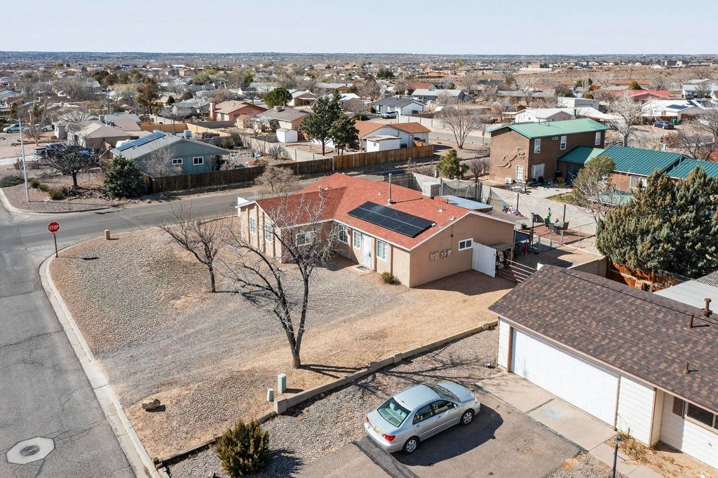 Image 47 of property listing at 202 Pecos Loop SE, Rio Rancho, NM 87124